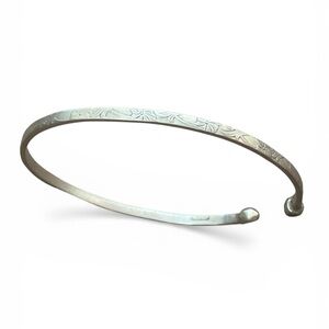 Vintage Silver Floral Engraved Open Cuff Bangle Bracelet Minimalist 10.1g 7-3/4”